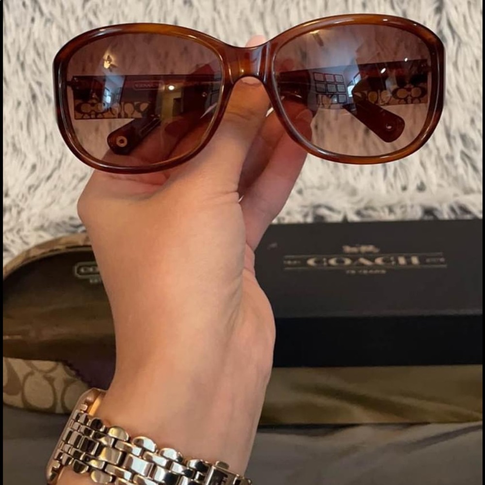 COACH sunglasses 🕶🌸